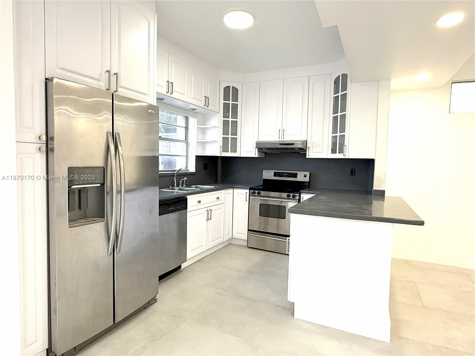 Property photo # 9