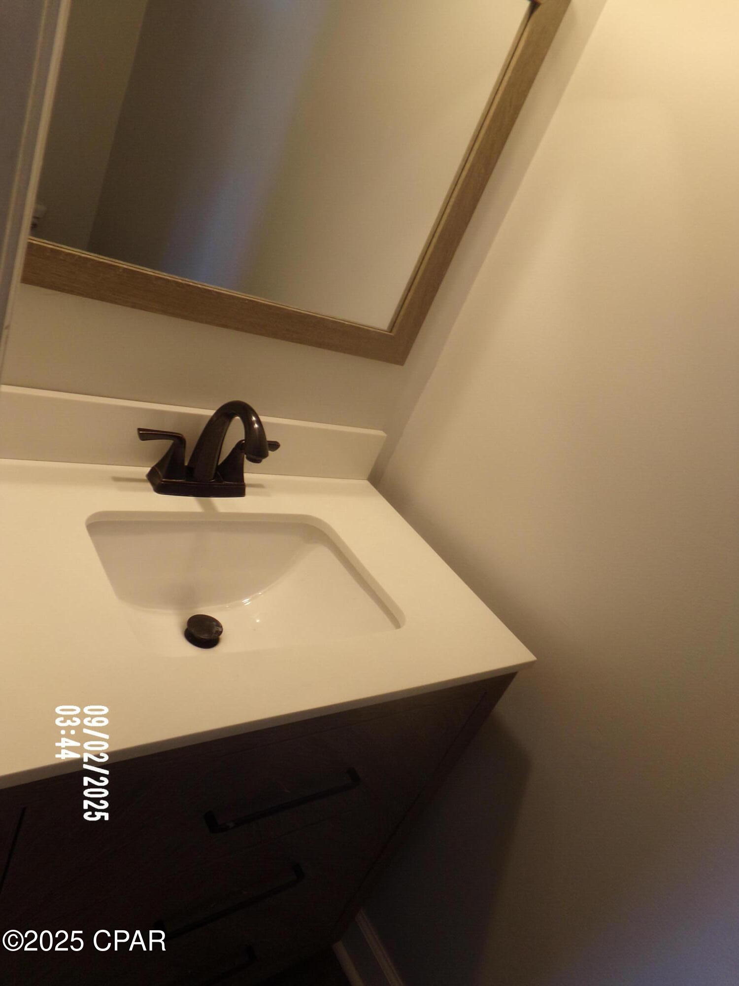Image 7 For 420 Venetian Way