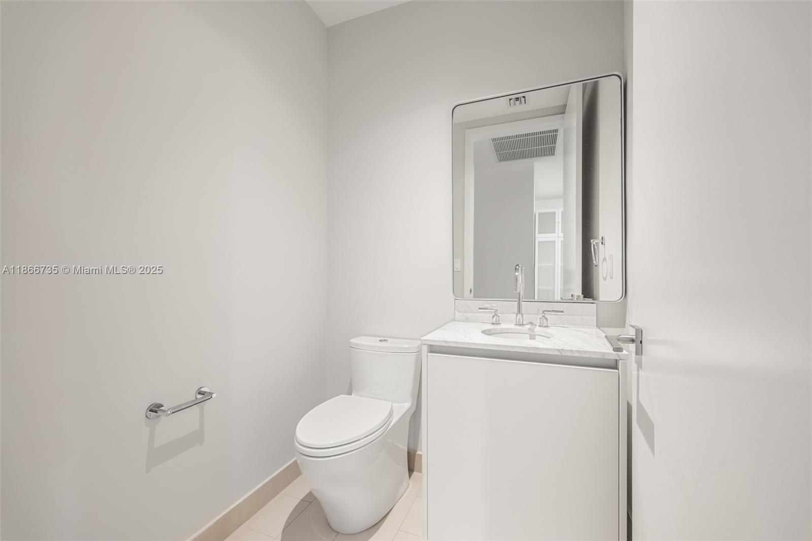 2831 S Bayshore Dr #1701, Coconut Grove FL 33133