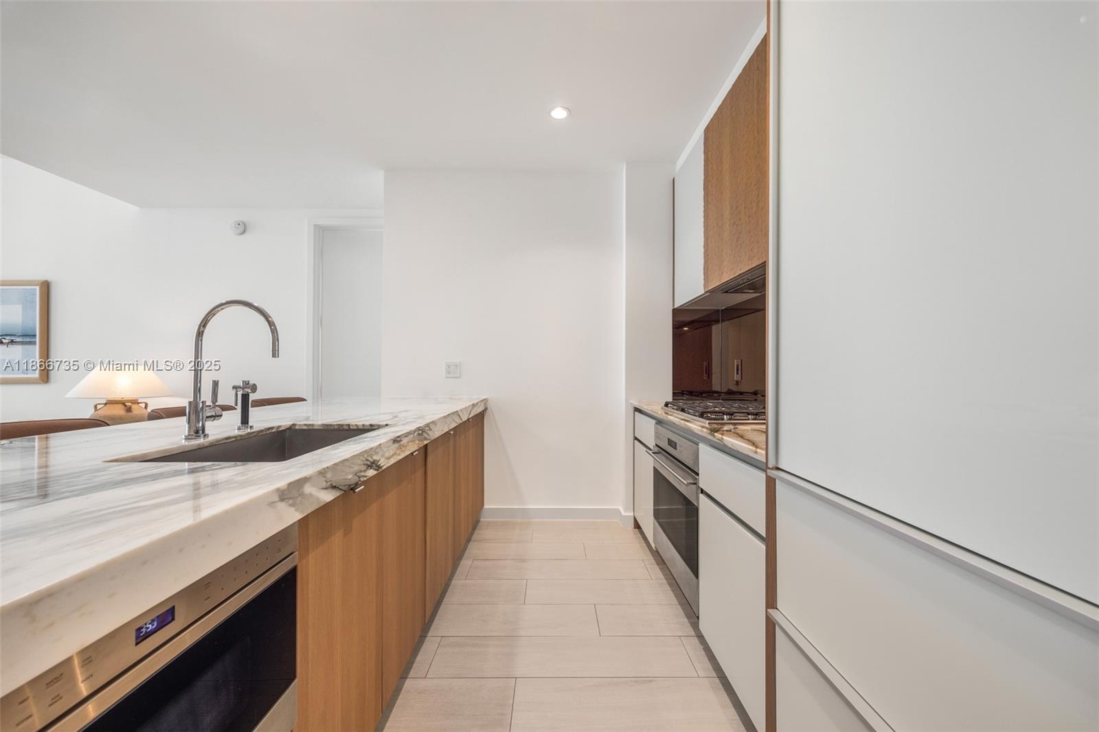 2831 S Bayshore Dr #1701, Coconut Grove FL 33133
