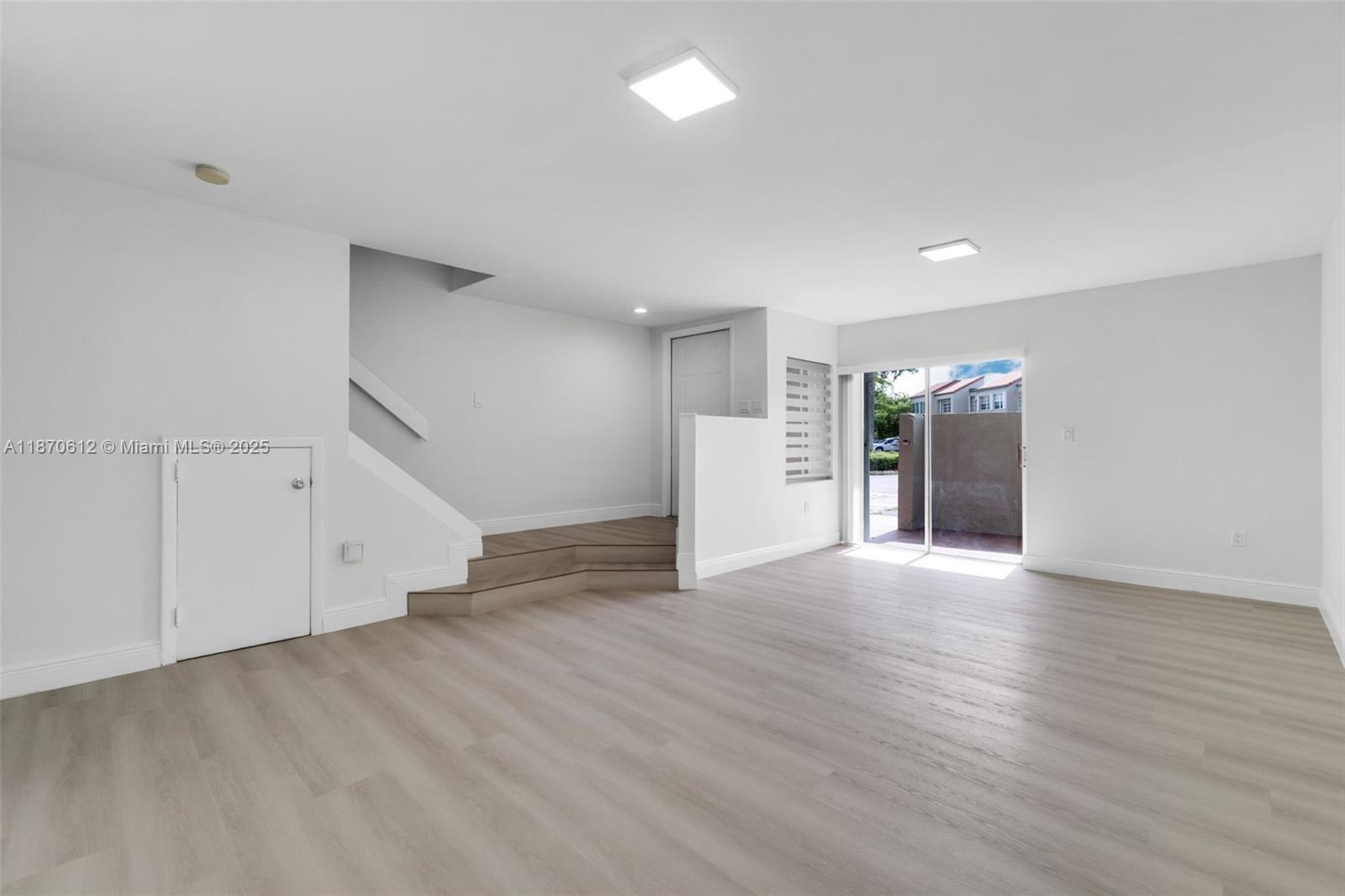 Property photo # 0