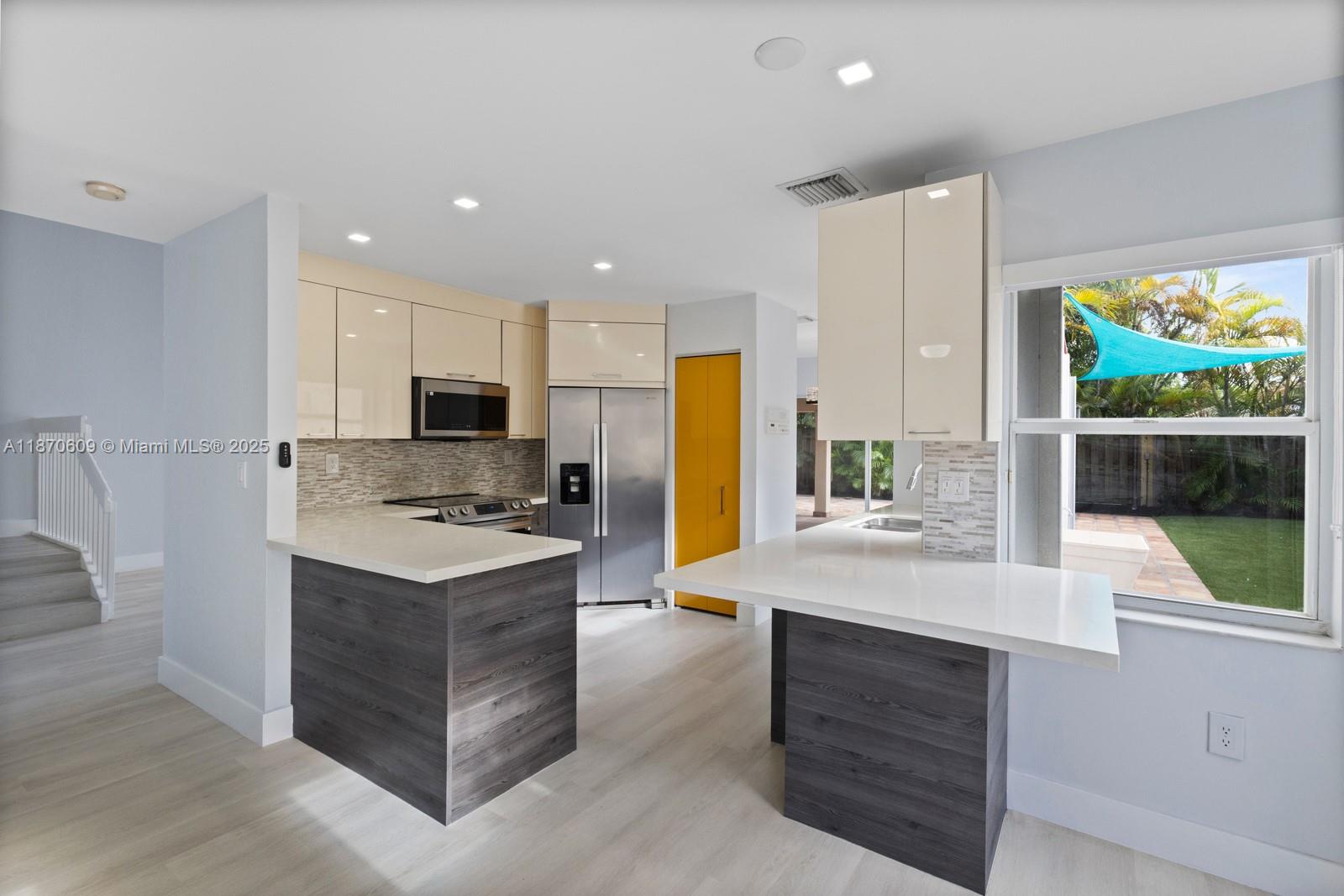 Property photo # 4