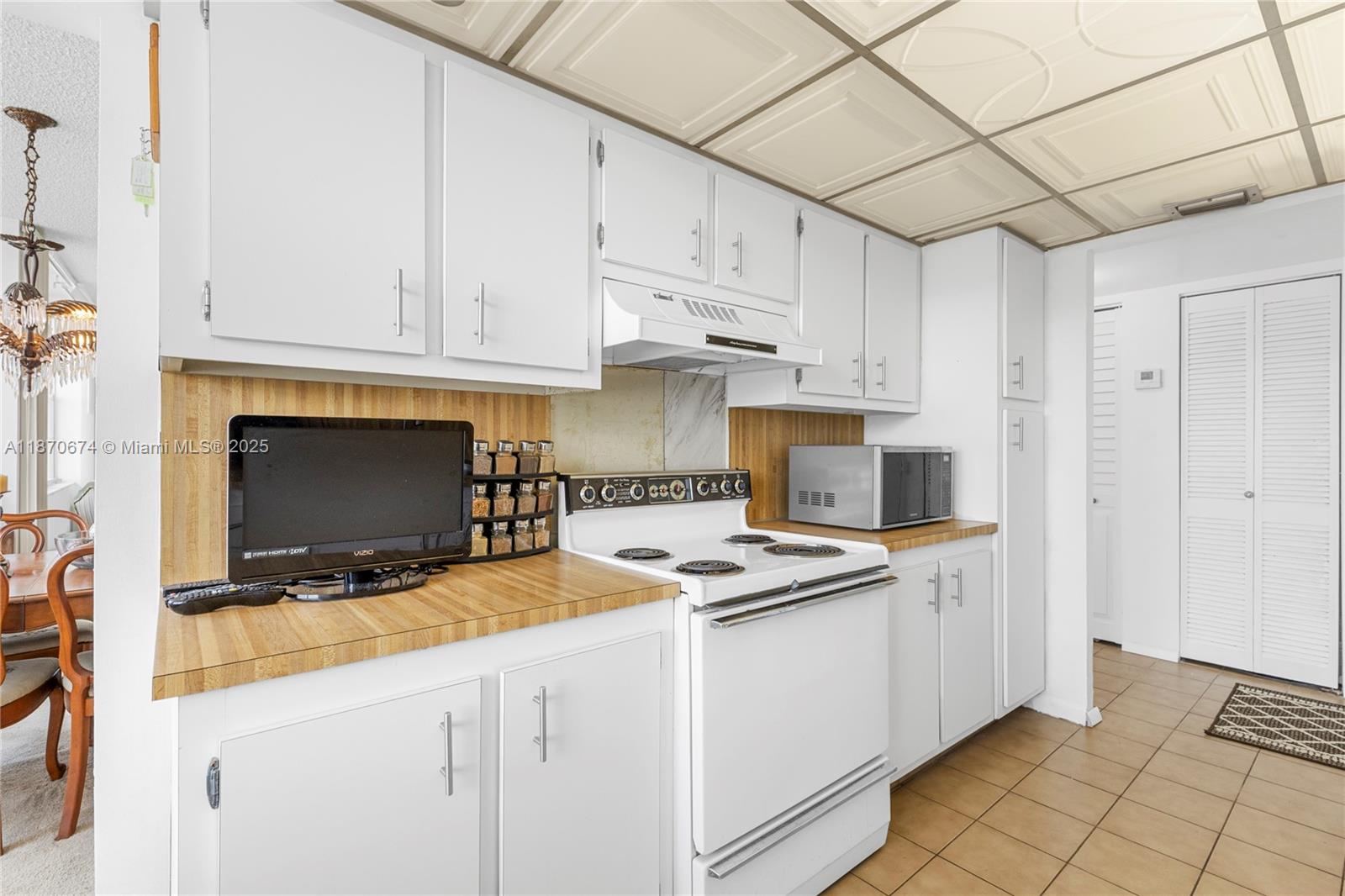 Property photo # 9
