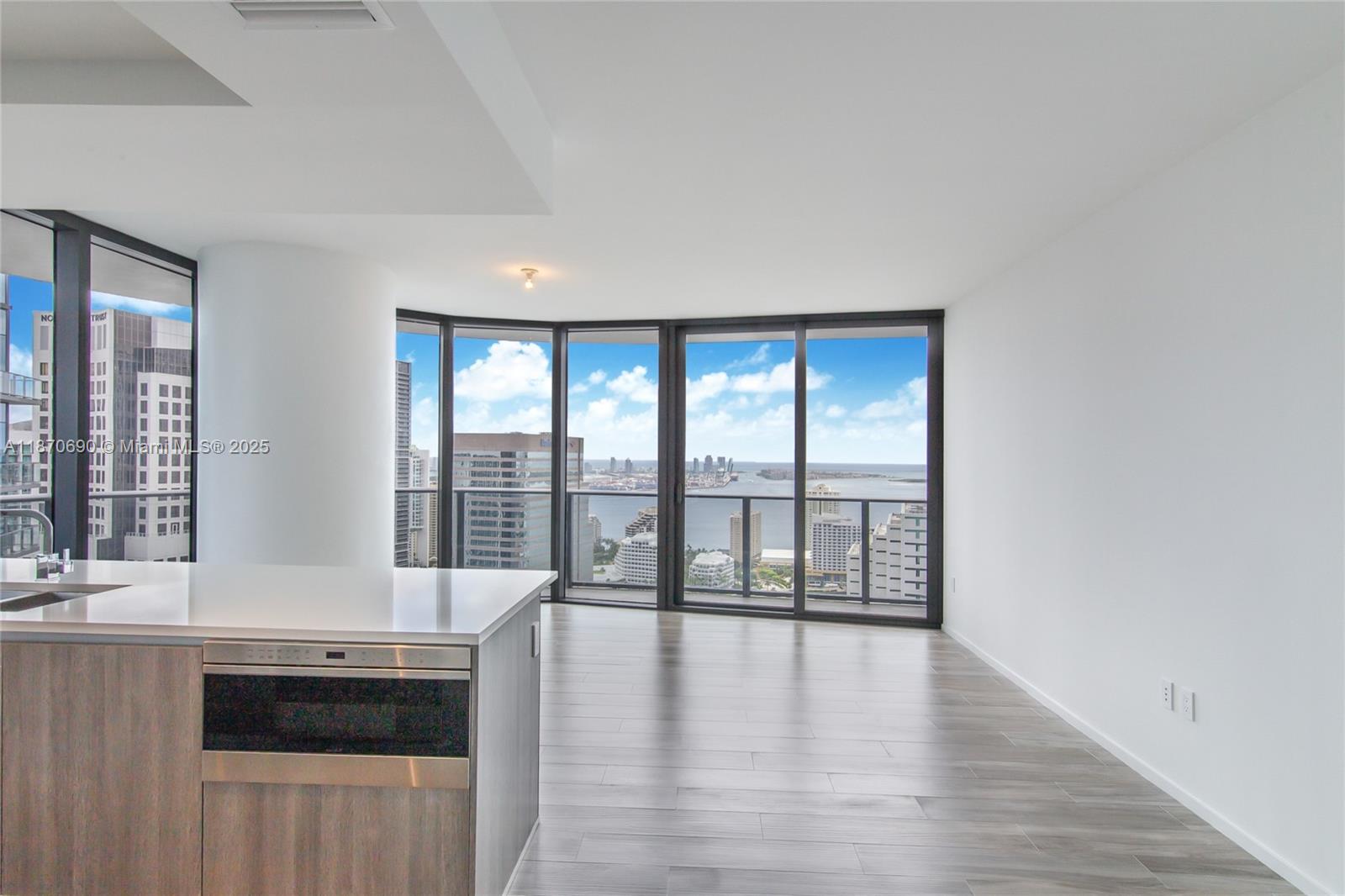 Property photo # 2