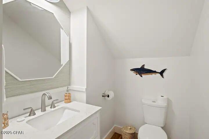 Image 31 For 360 Holiday Road