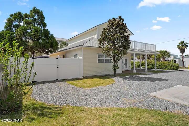 Image 43 For 360 Holiday Road