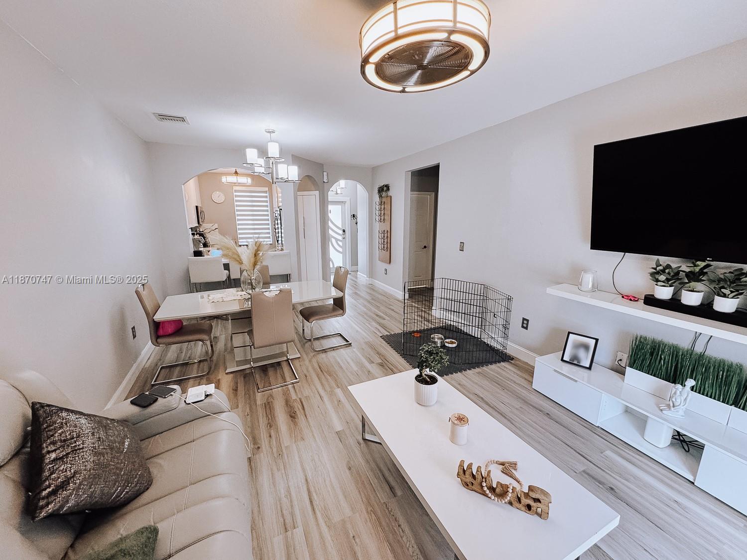 Property photo # 9