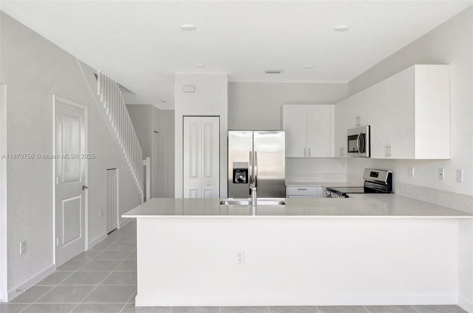 Property photo # 7
