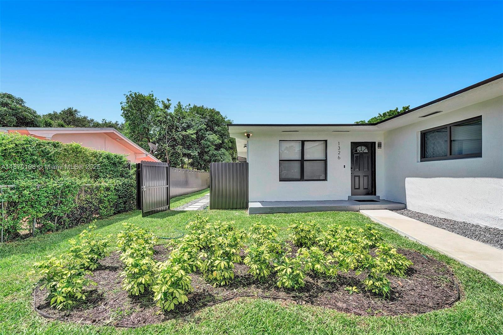 Property photo # 0