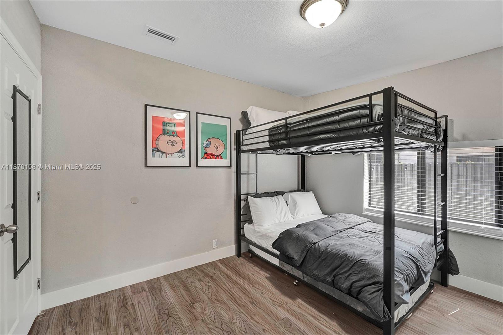 Property photo # 4
