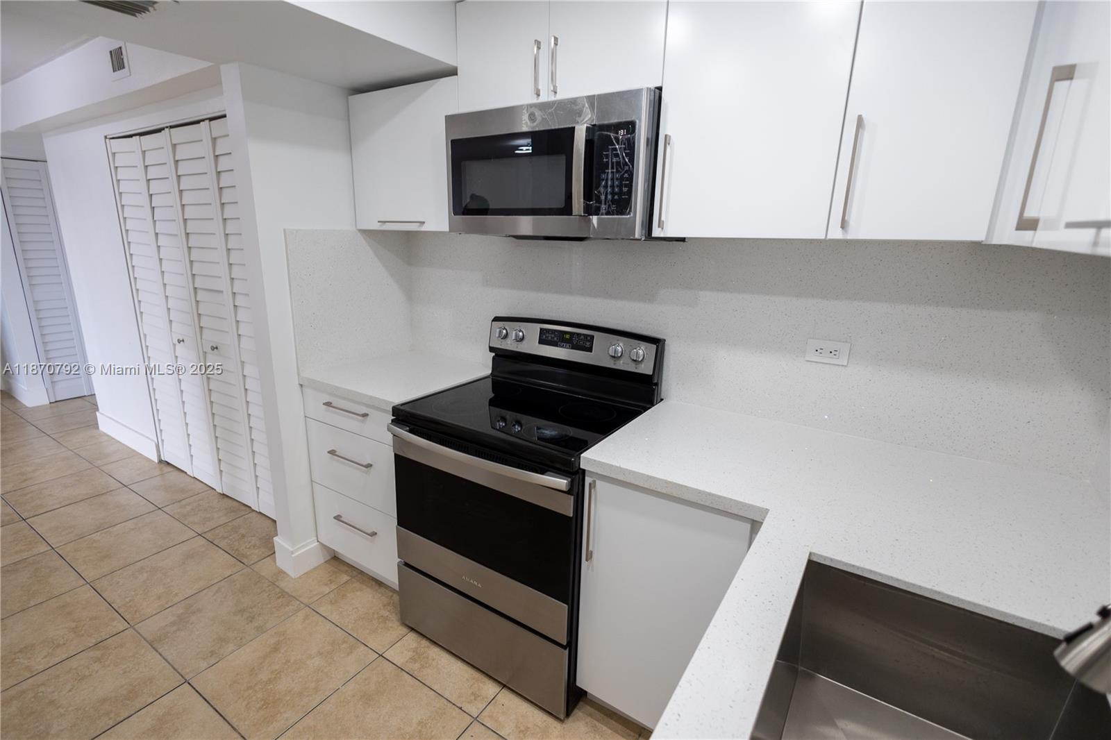 Property photo # 4