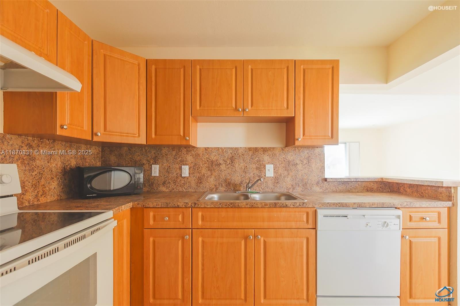Property photo # 4