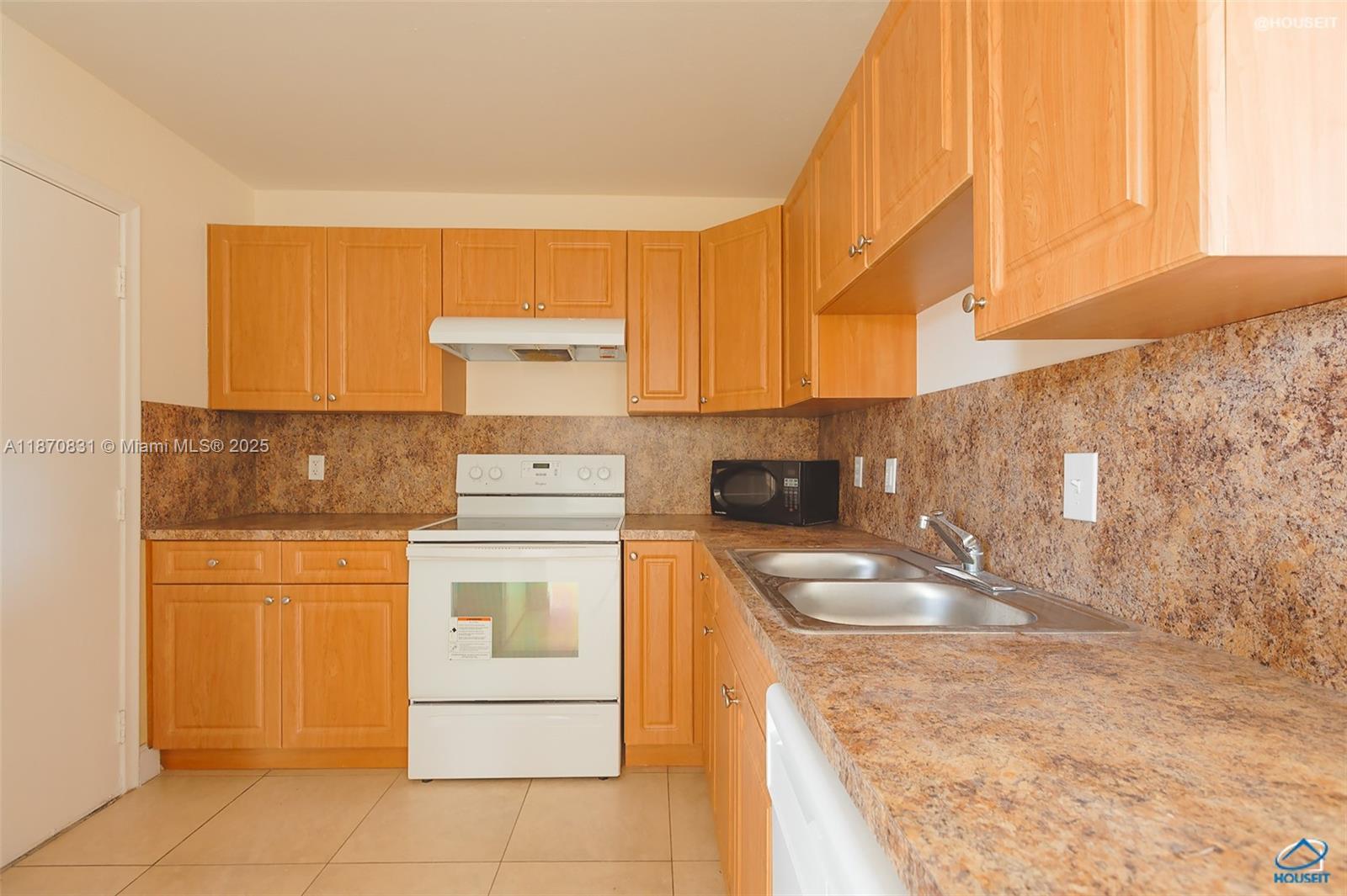 Property photo # 3
