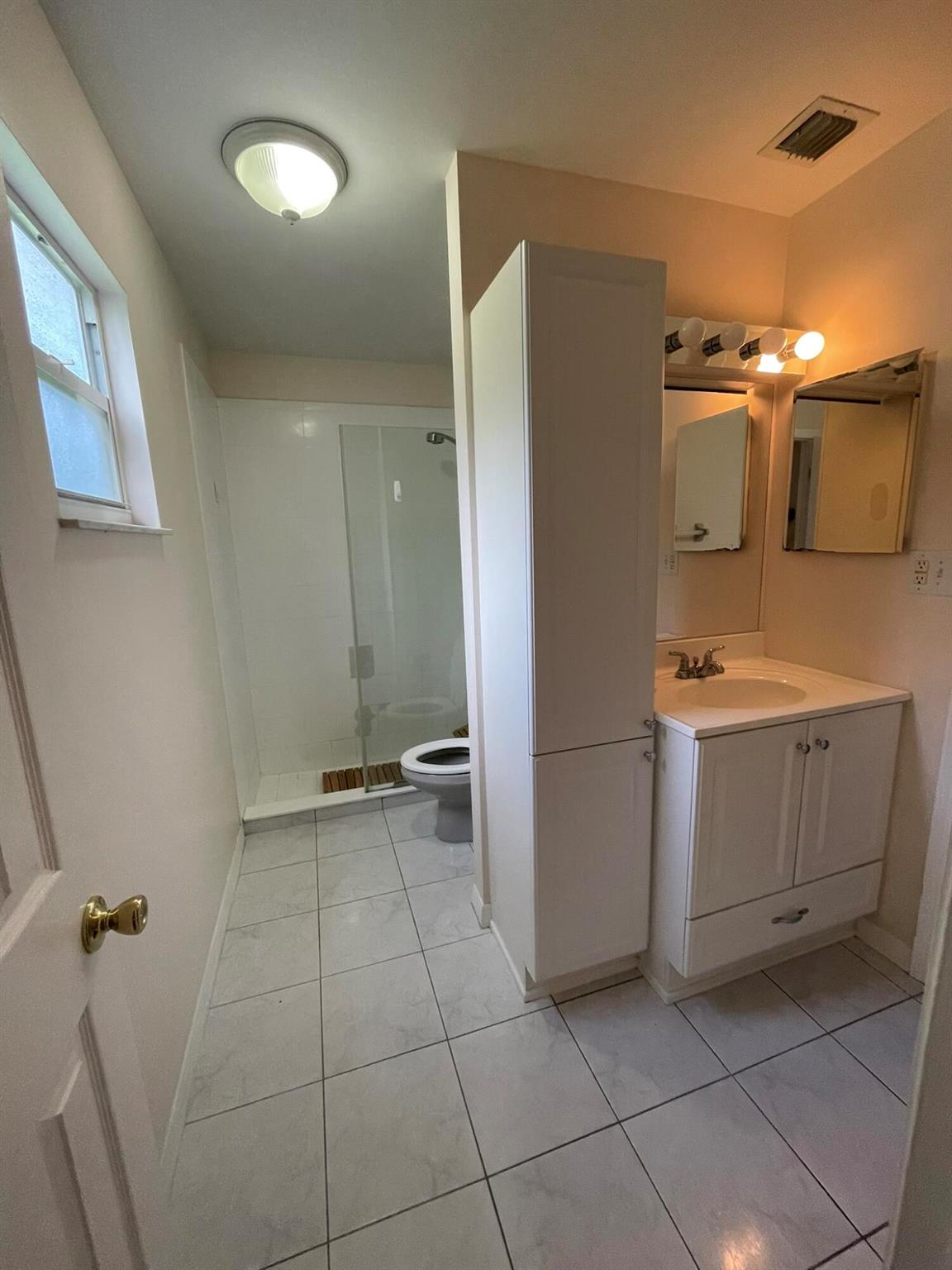 Photo 10 of home located at 13616 Orange Grove Boulevard, The Acreage FL