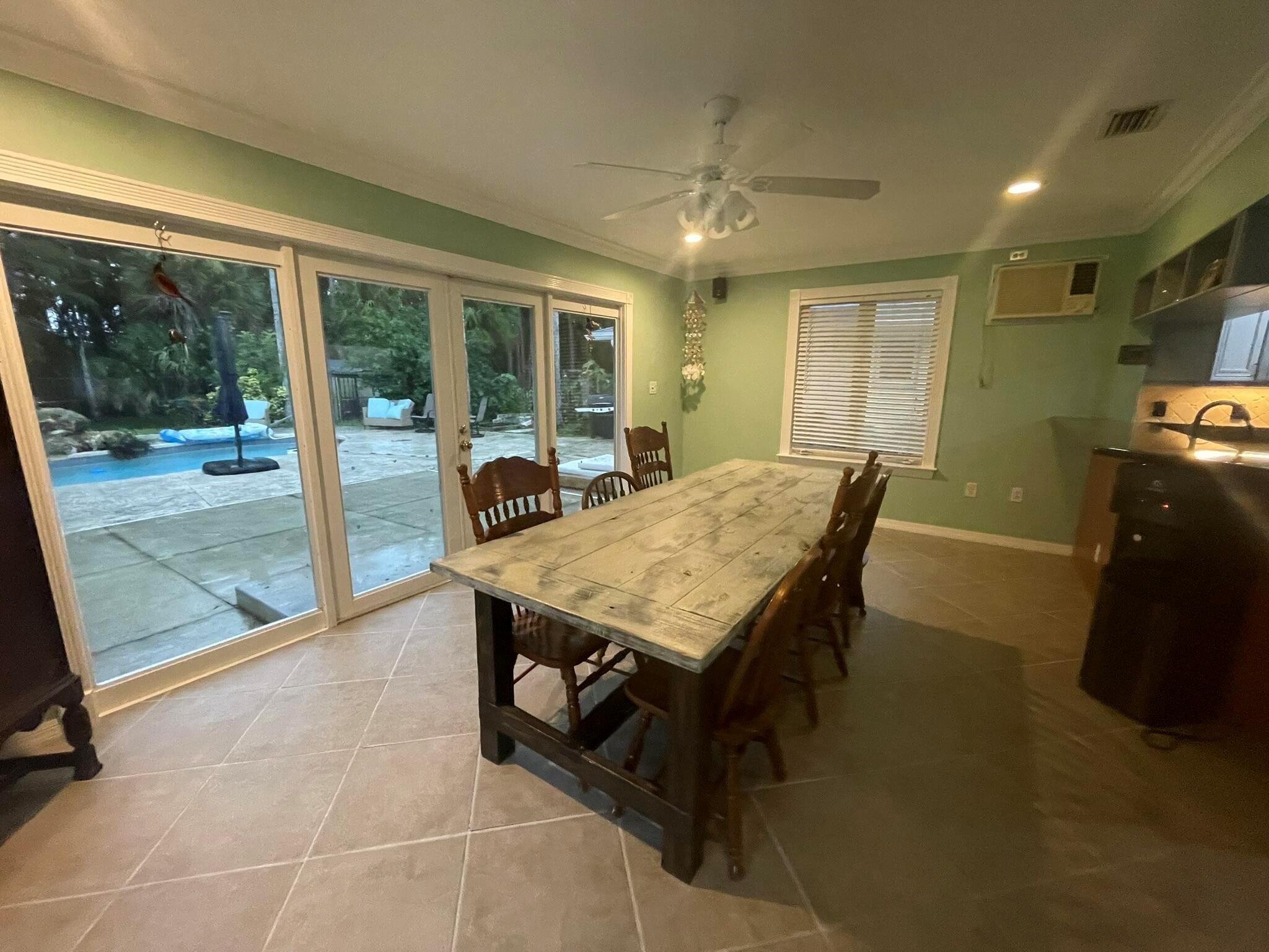 Photo 7 of home located at 13616 Orange Grove Boulevard, The Acreage FL