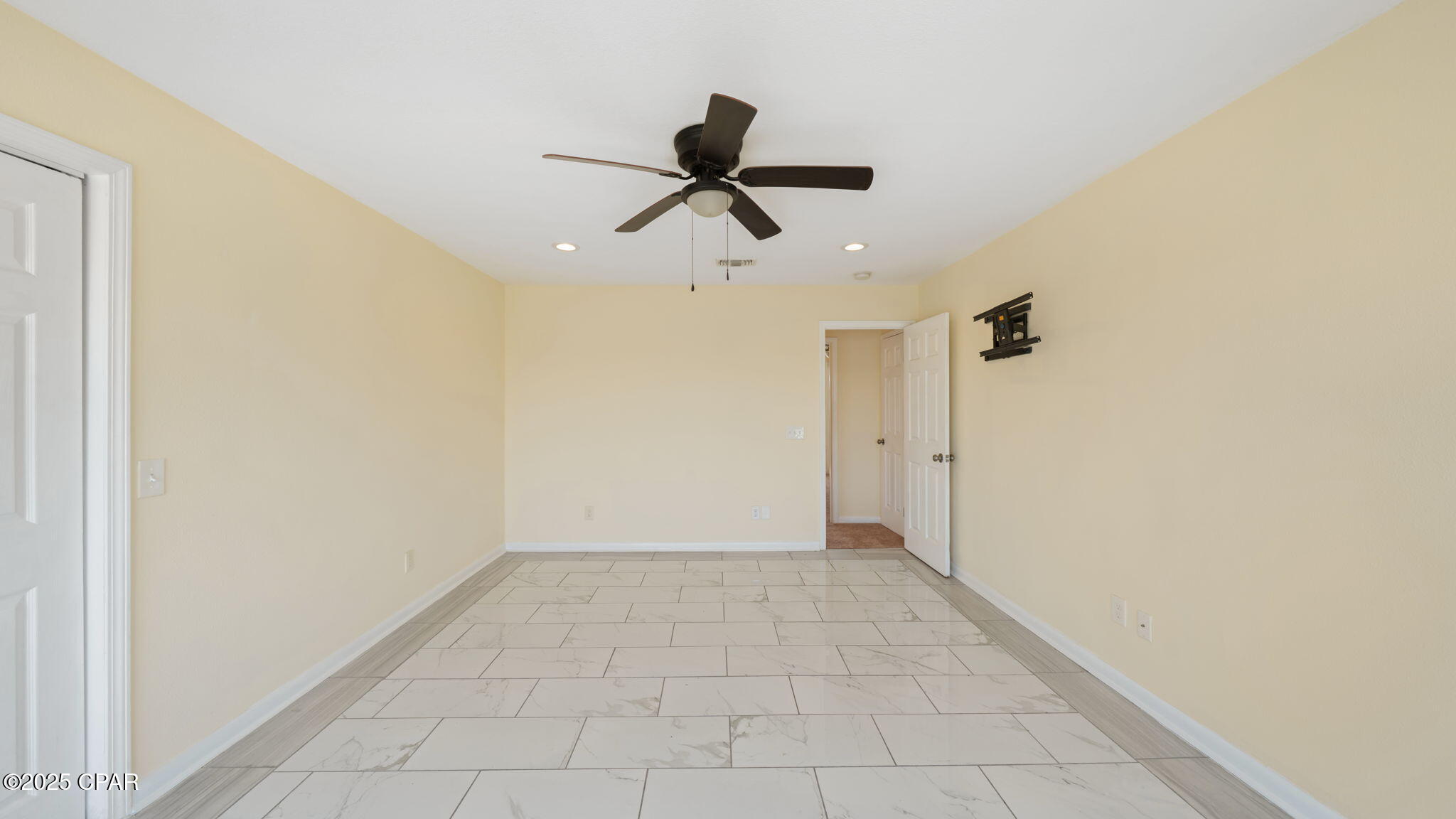 Image 11 For 113 Marin Drive