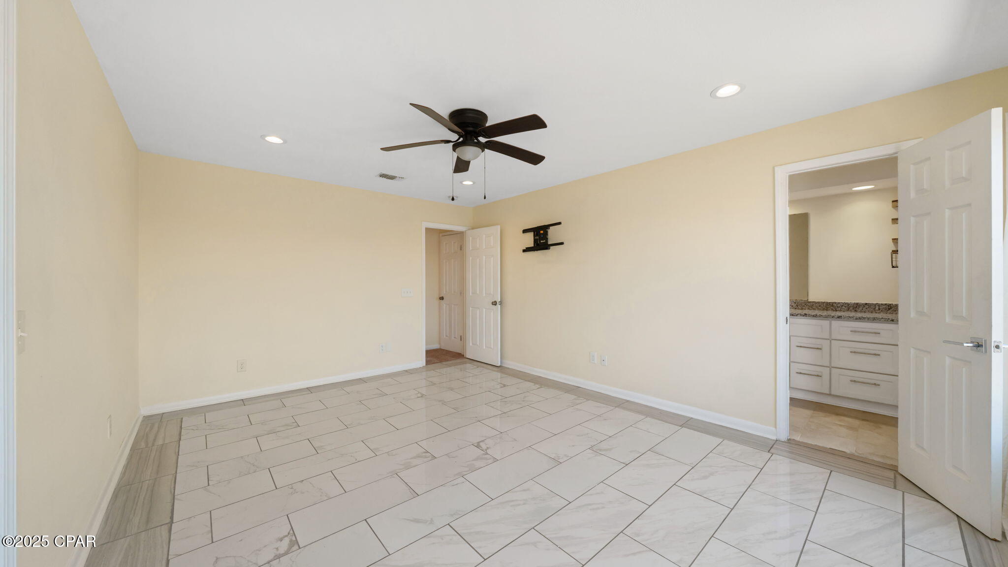 Image 13 For 113 Marin Drive