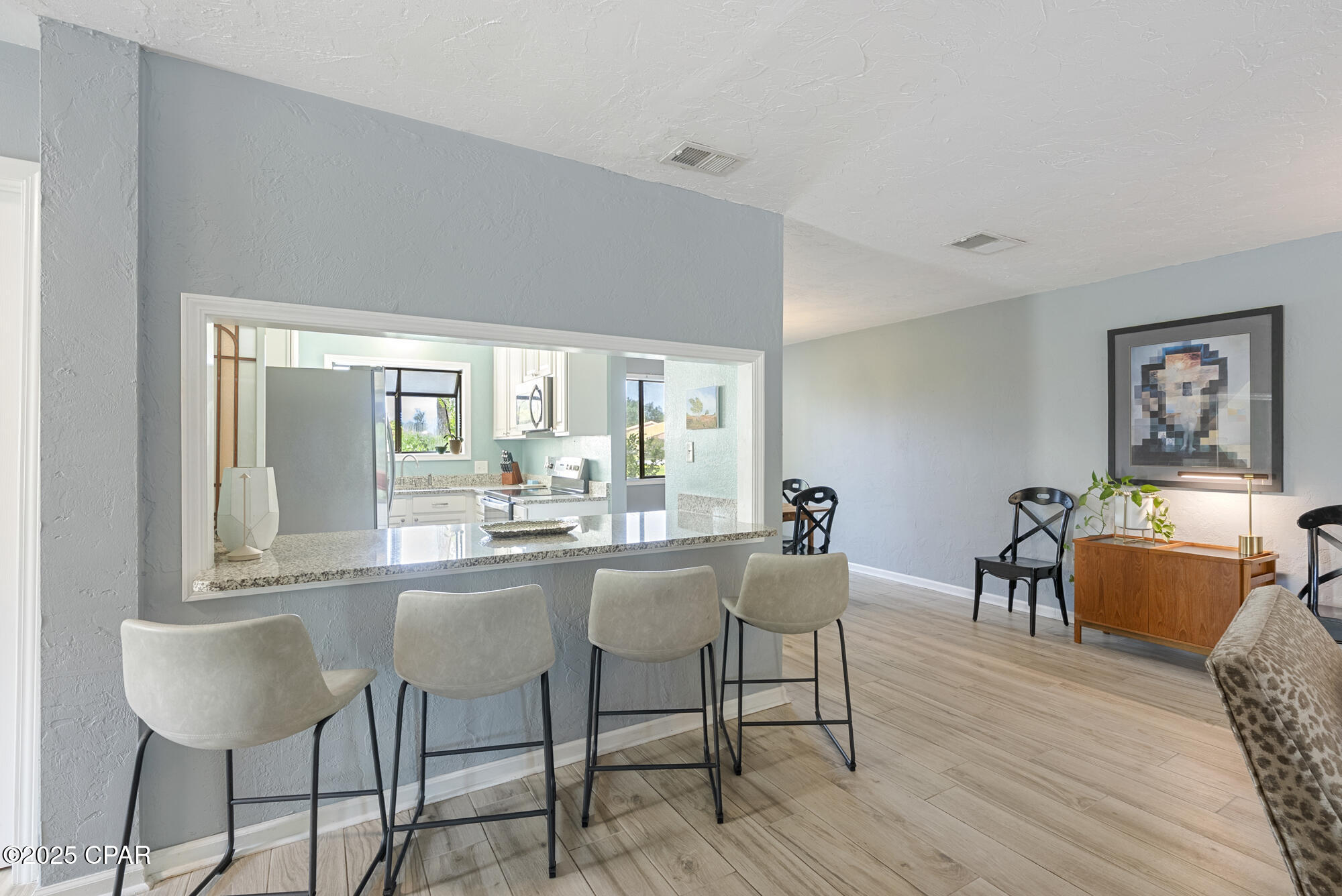 Image 12 For 1025 19th Street 27d
