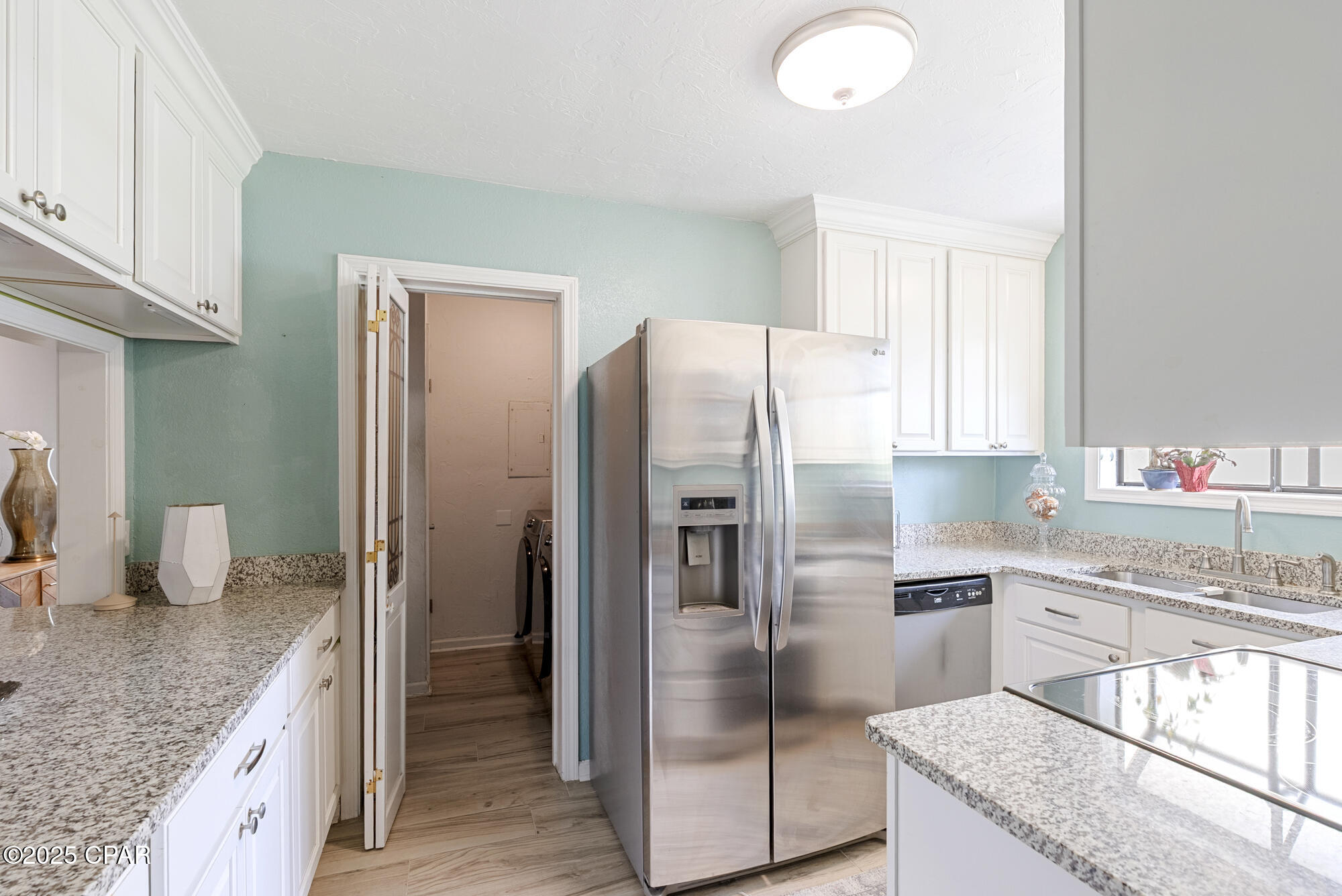 Image 15 For 1025 19th Street 27d