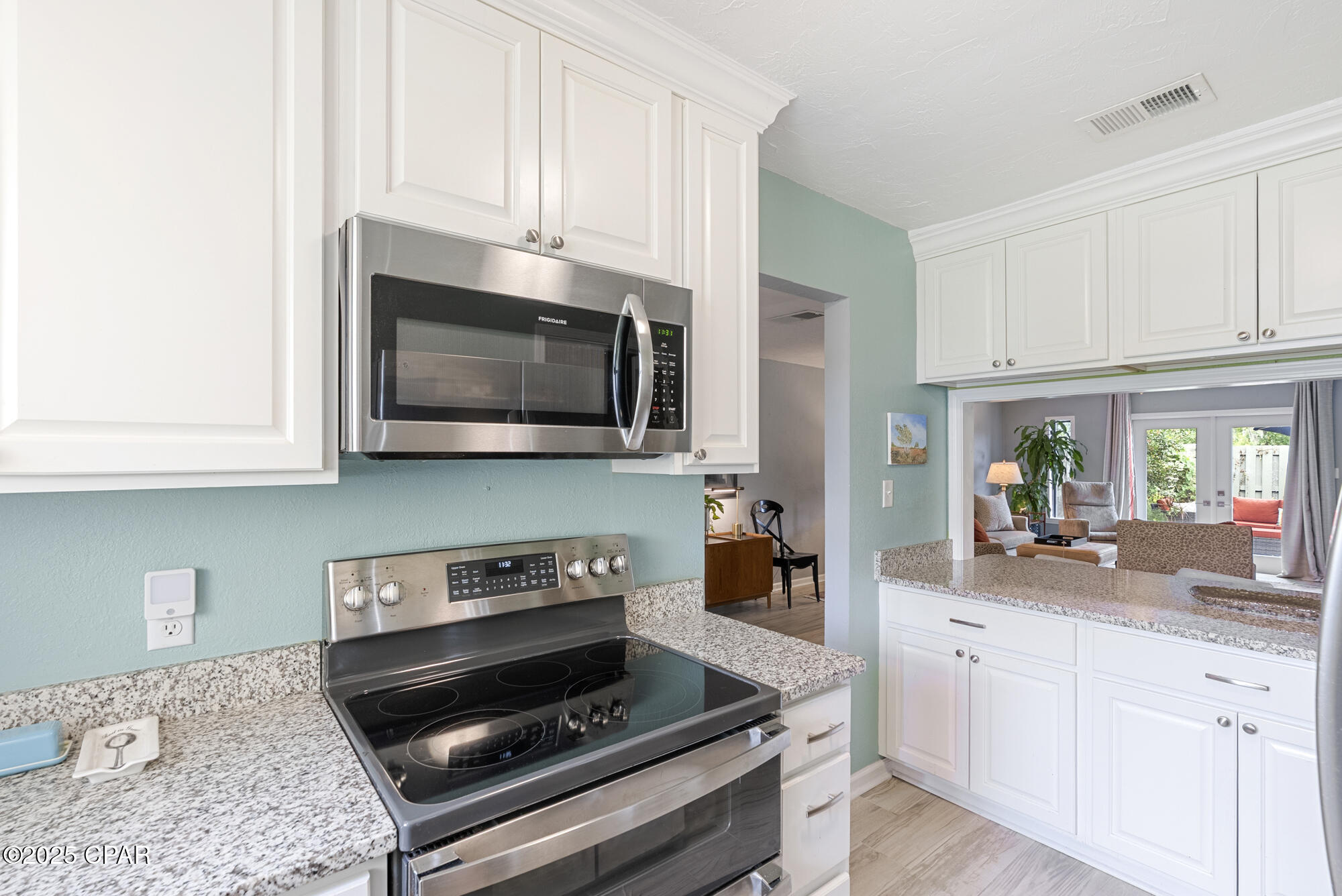 Image 19 For 1025 19th Street 27d