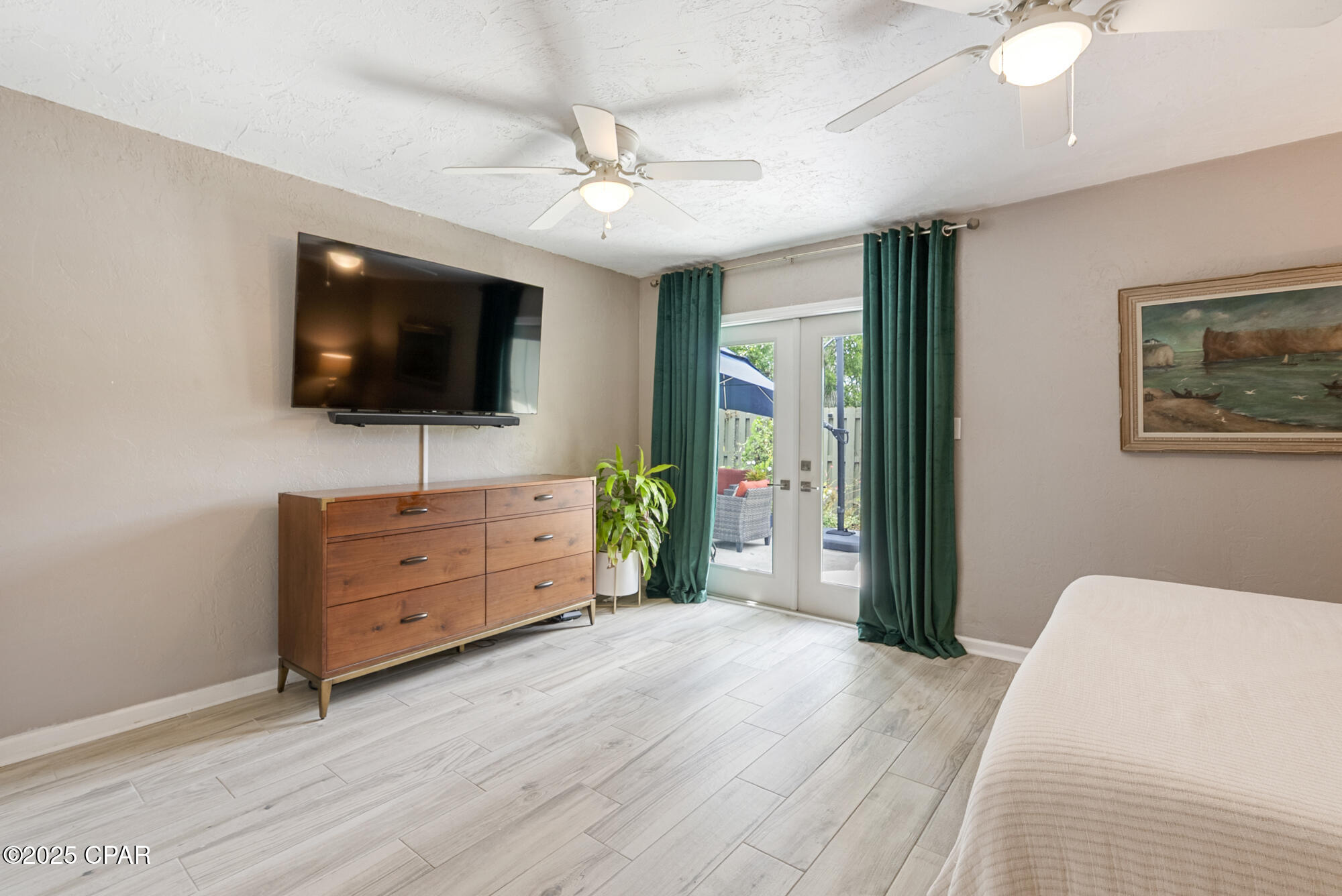 Image 22 For 1025 19th Street 27d
