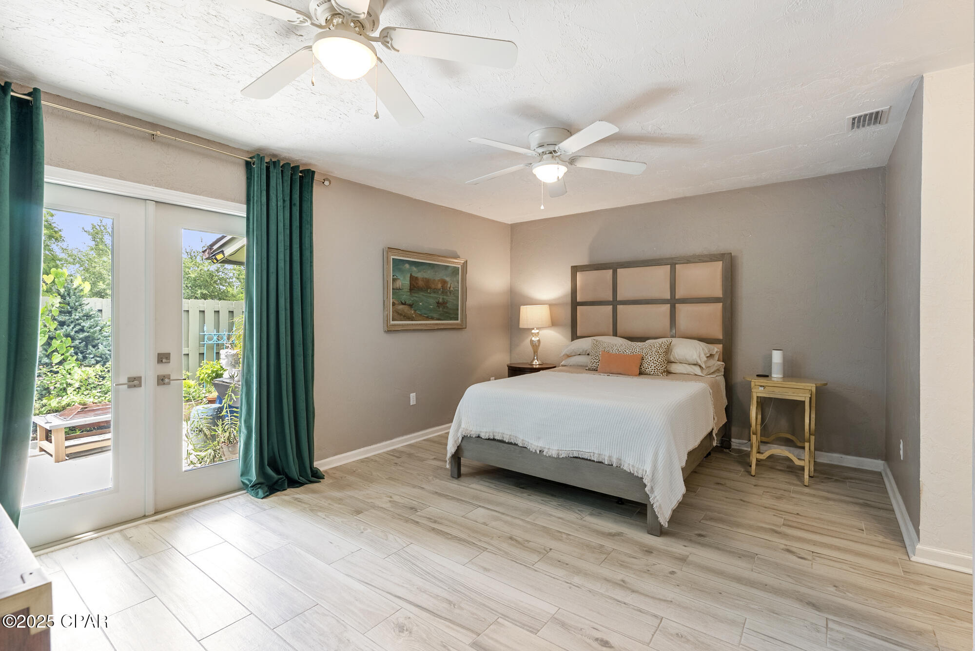 Image 23 For 1025 19th Street 27d