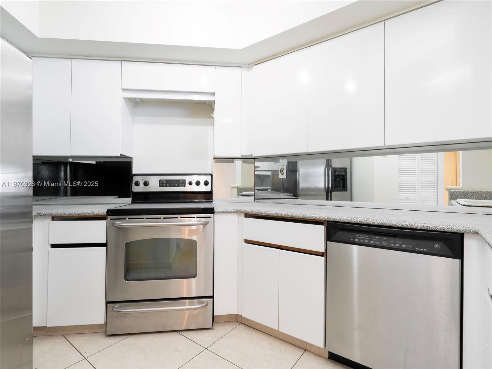 Property photo # 4