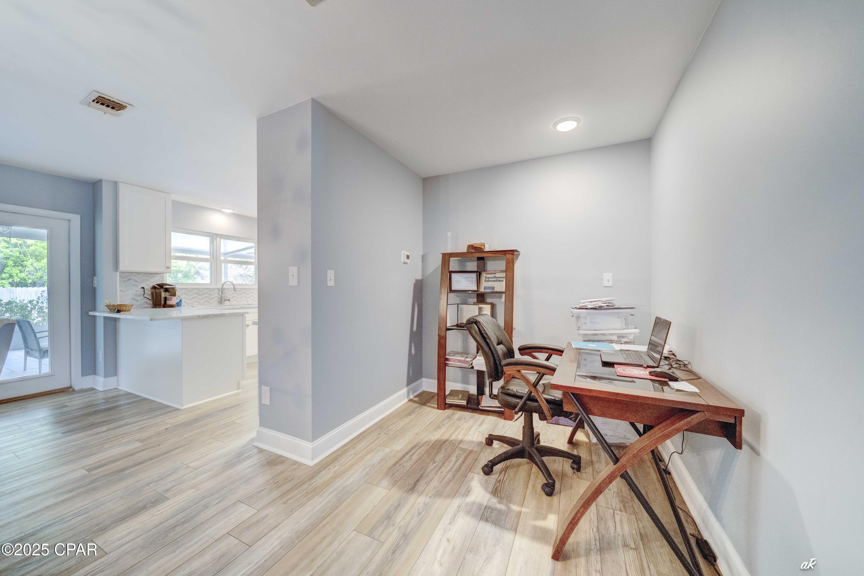 Image 10 For 315 Fairway Boulevard