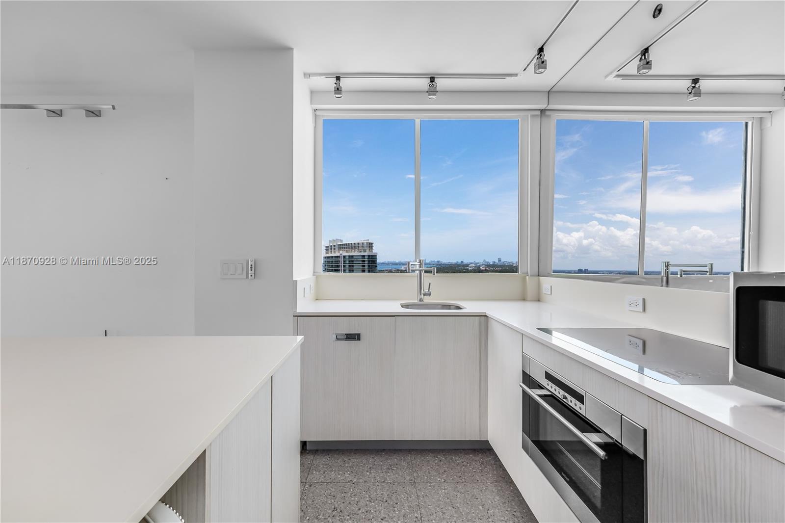1330 West Ave #3201, Miami Beach FL 33139