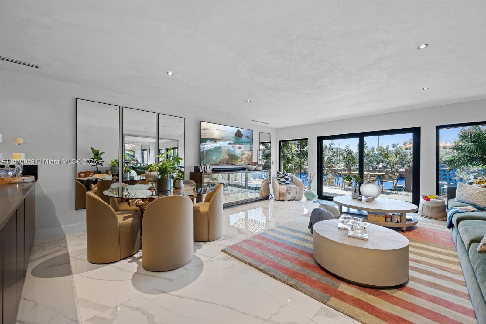 listing main picture