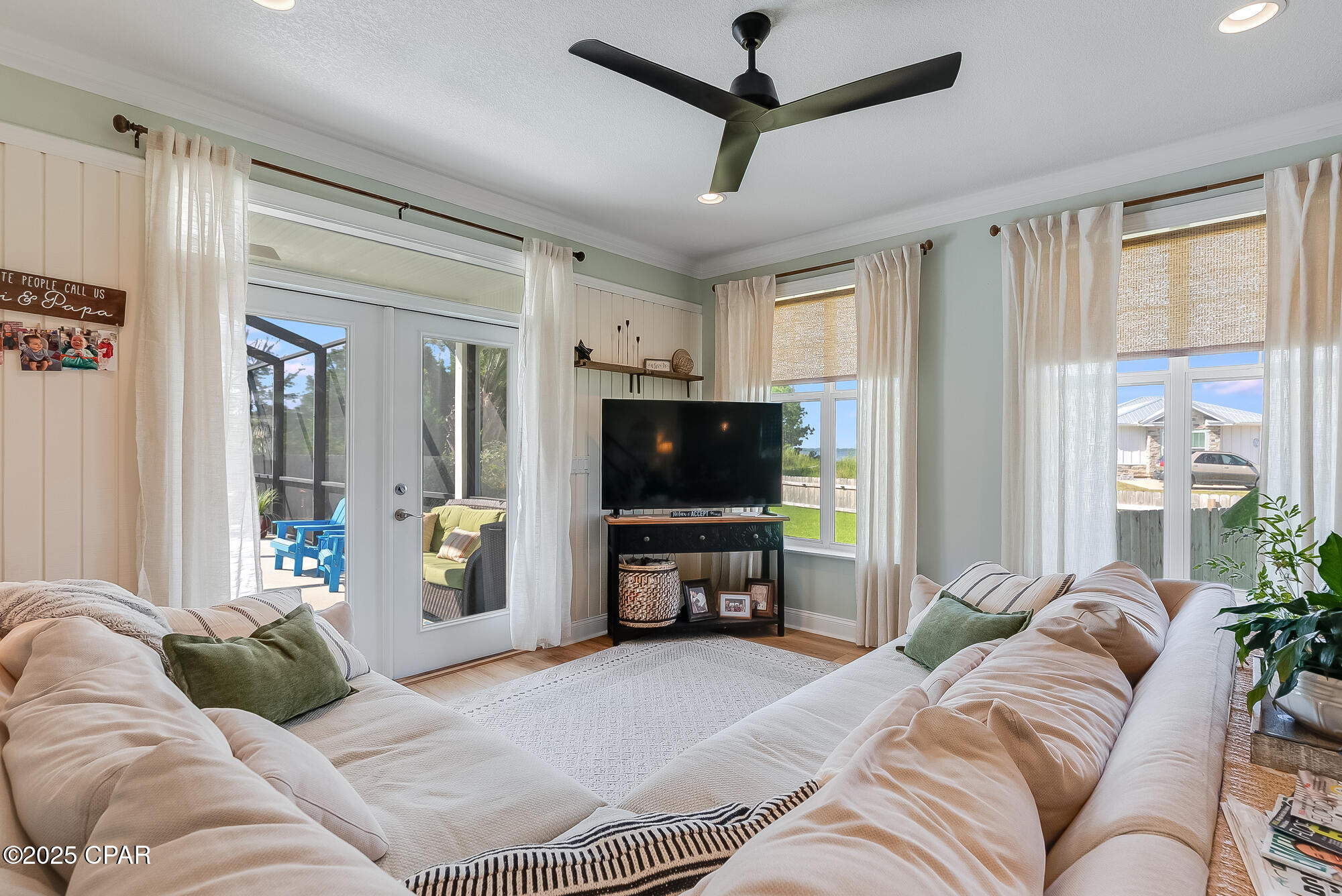 Image 11 For 235 Moonlight Bay Drive