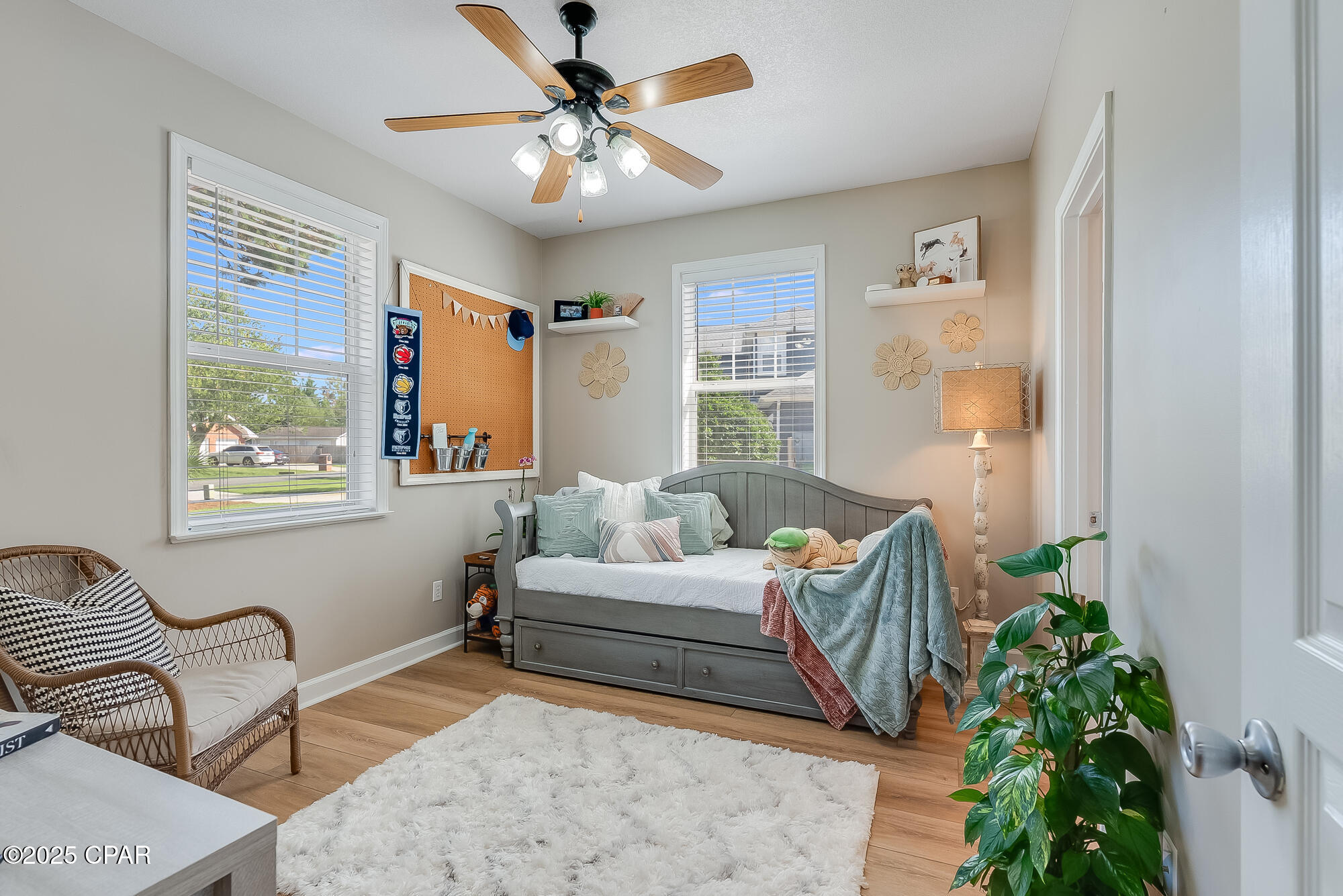 Image 17 For 235 Moonlight Bay Drive