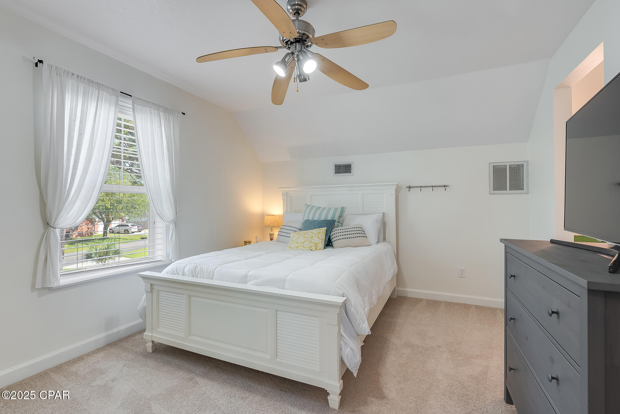Image 36 For 235 Moonlight Bay Drive