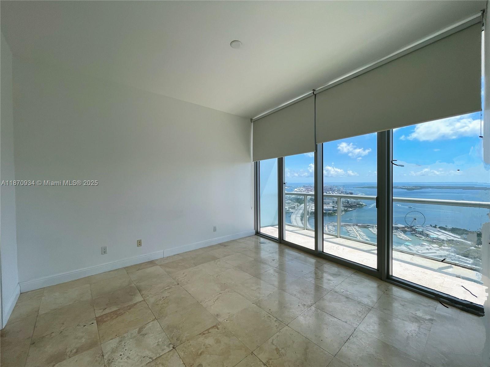 888 Biscayne Blvd #4902, Miami FL 33132