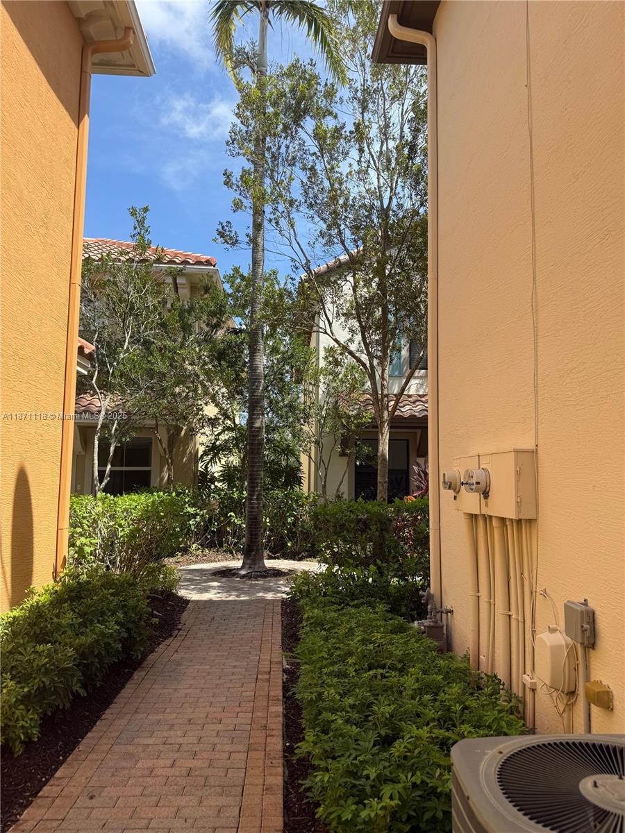 Property photo # 2