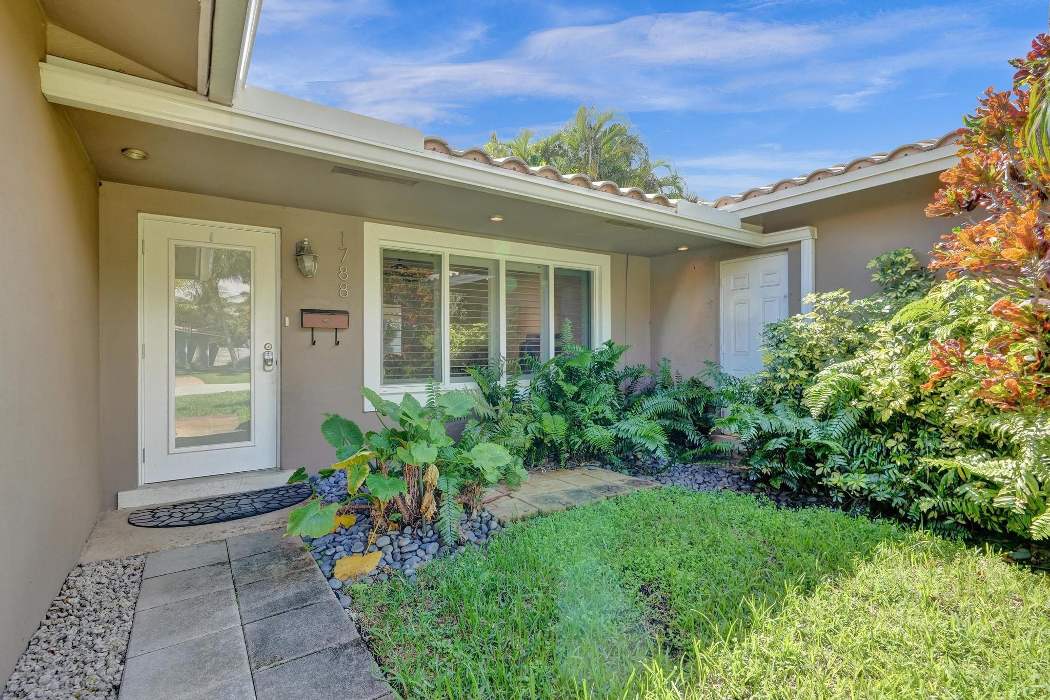 Homes for sale in Oakland Park, FL | 1788 Ne 36Th St, Oakland Park, FL 33334 | MLS# F10524235