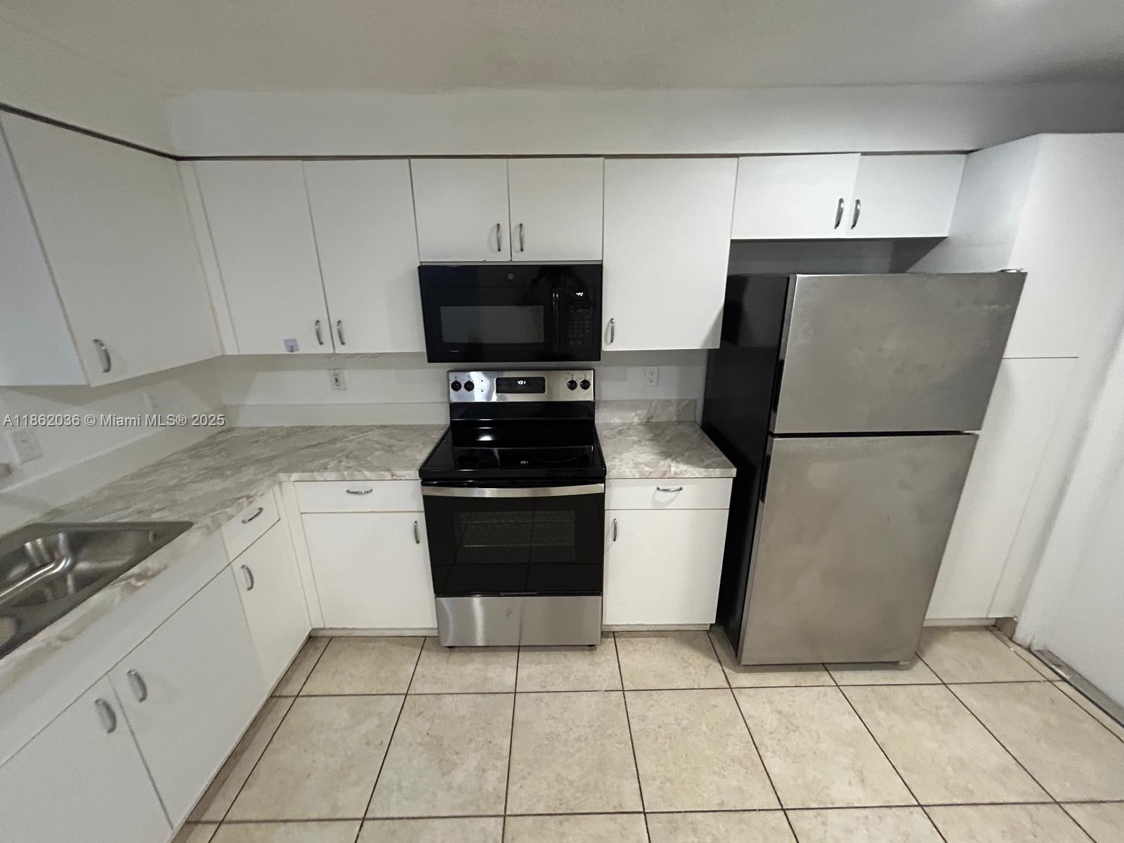 Property photo # 9