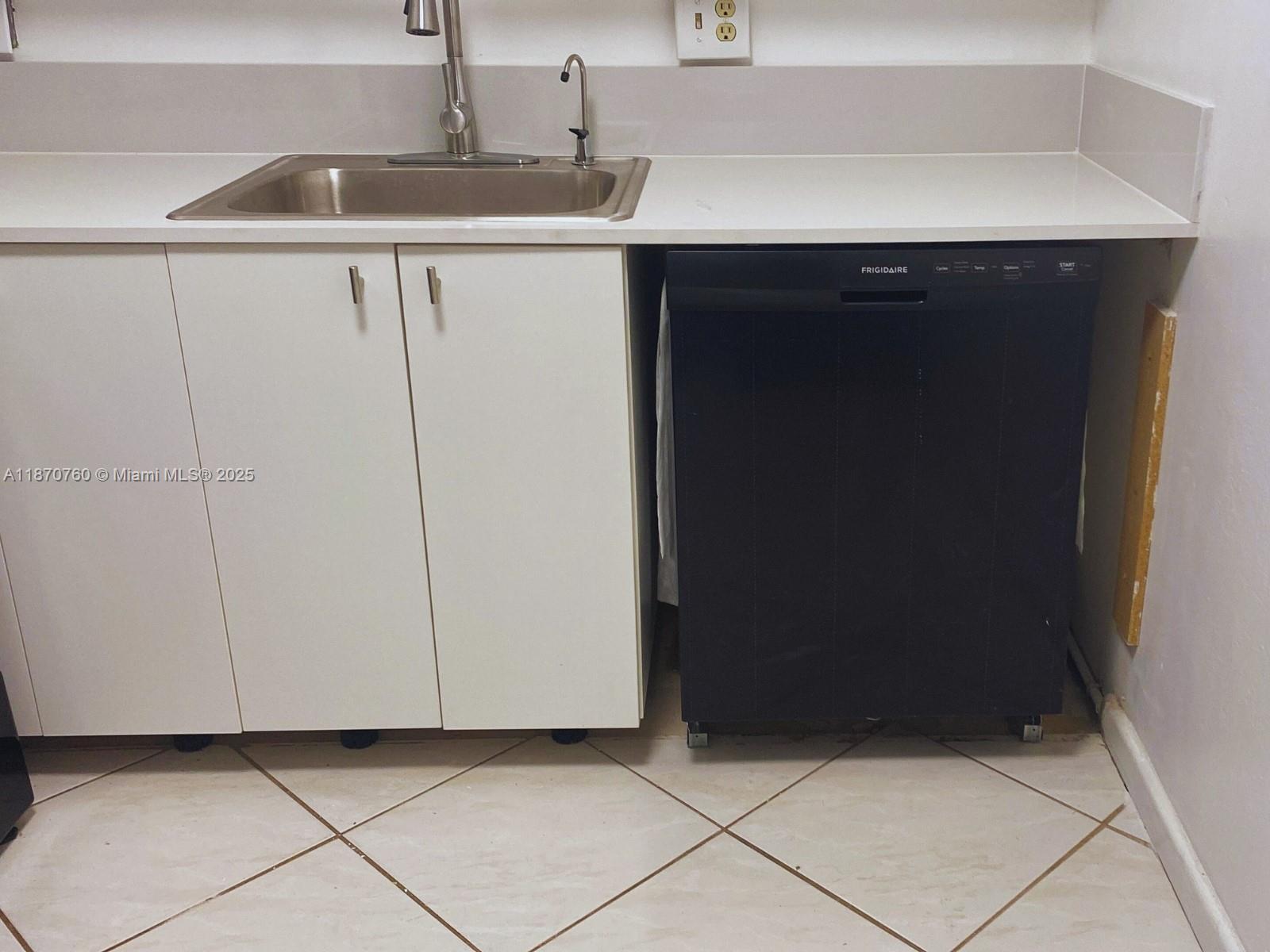 Property photo # 4