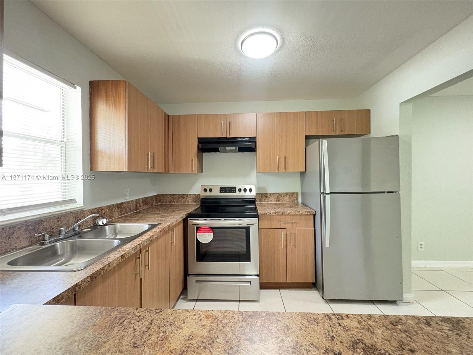 Property photo # 9