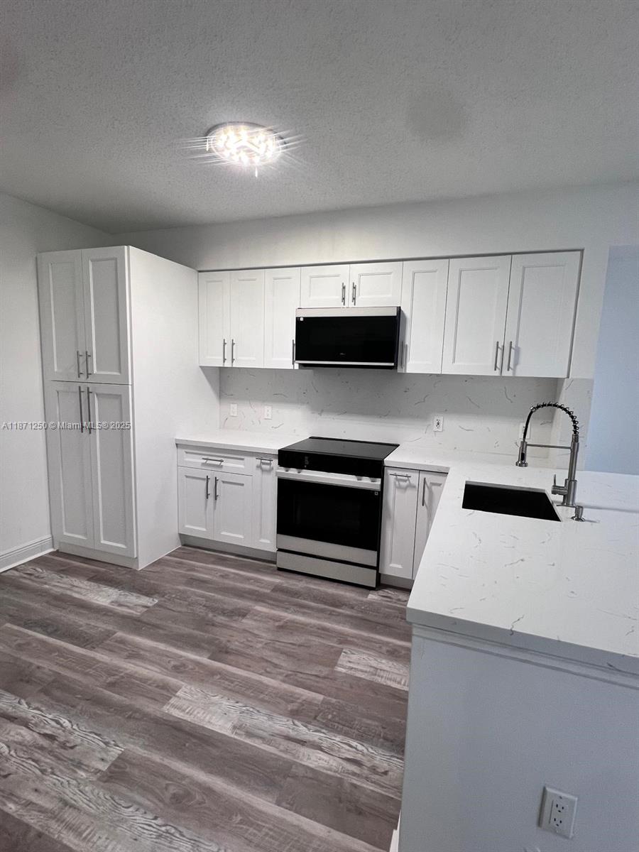 Property photo # 9
