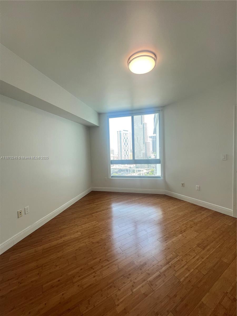 350 S Miami Ave #1905, Miami FL 33130