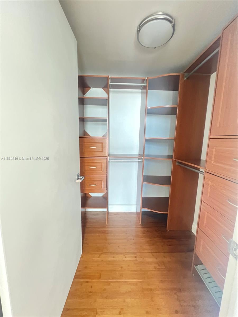 350 S Miami Ave #1905, Miami FL 33130