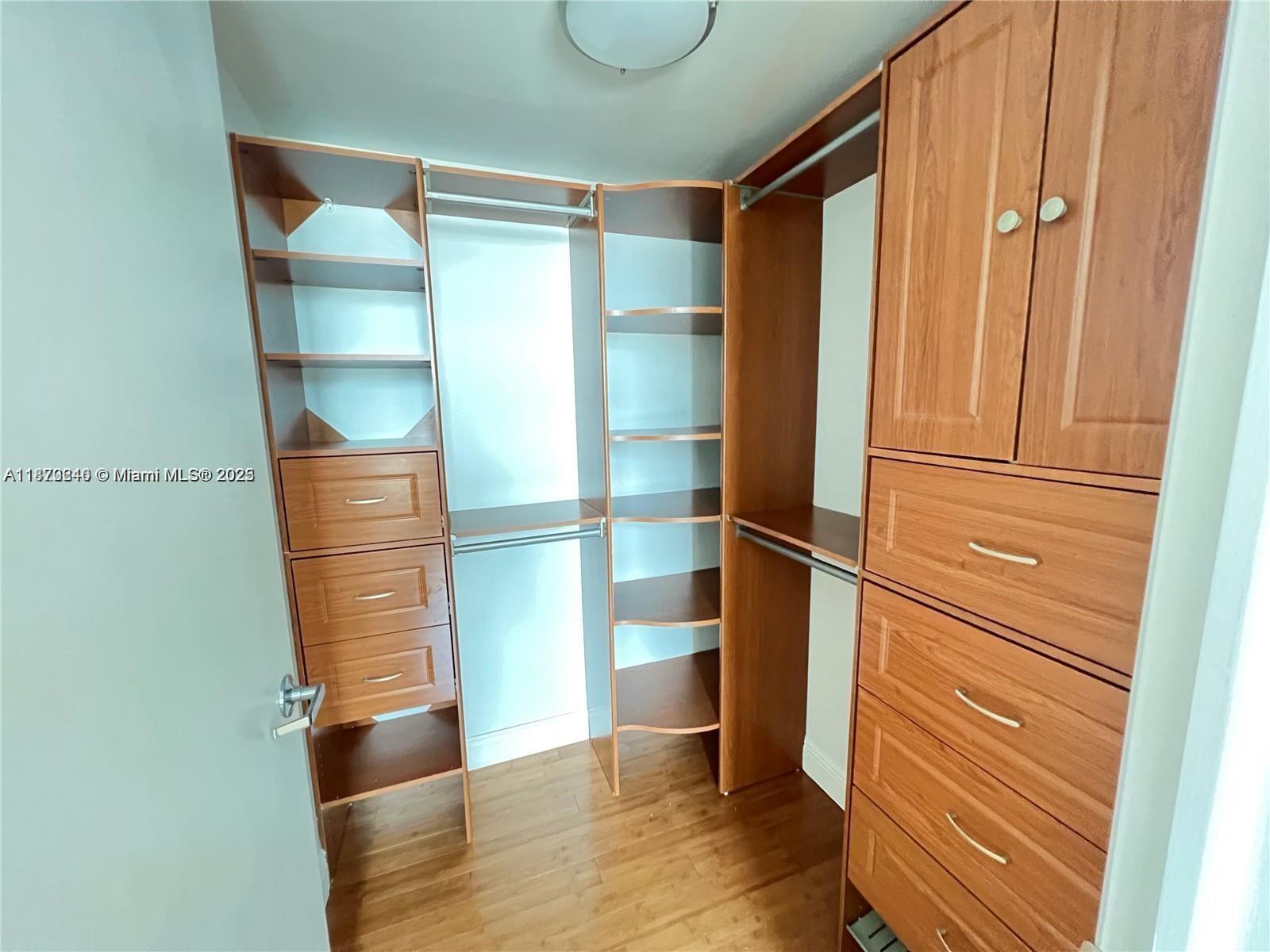 350 S Miami Ave #1905, Miami FL 33130