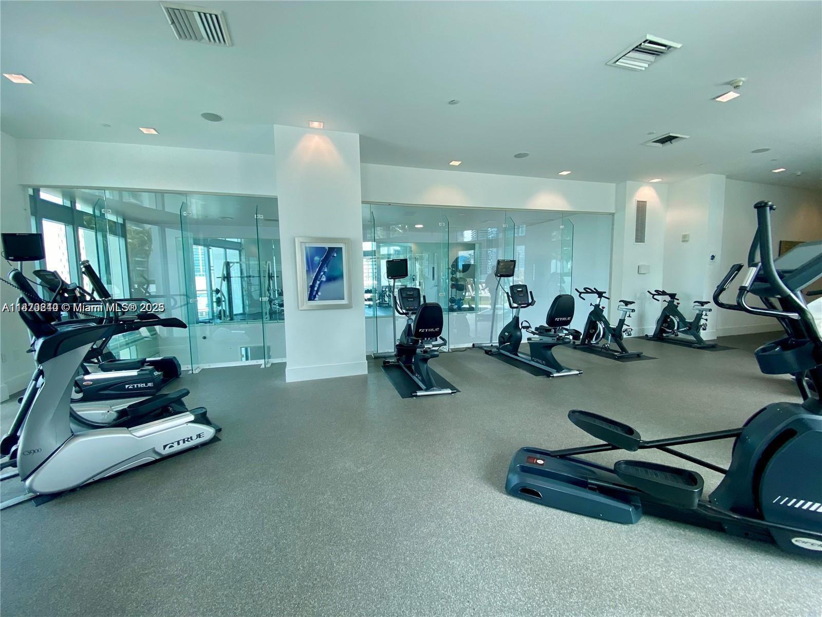 350 S Miami Ave #1905, Miami FL 33130