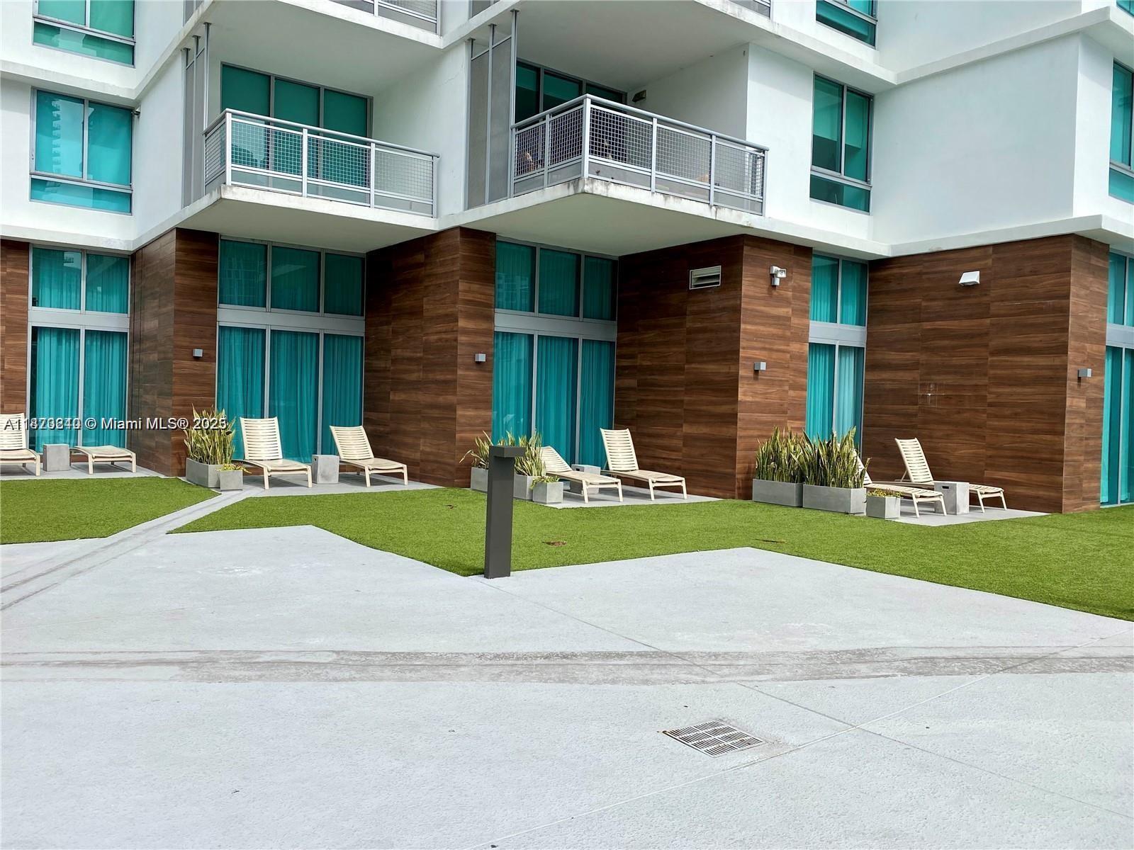 350 S Miami Ave #1905, Miami FL 33130