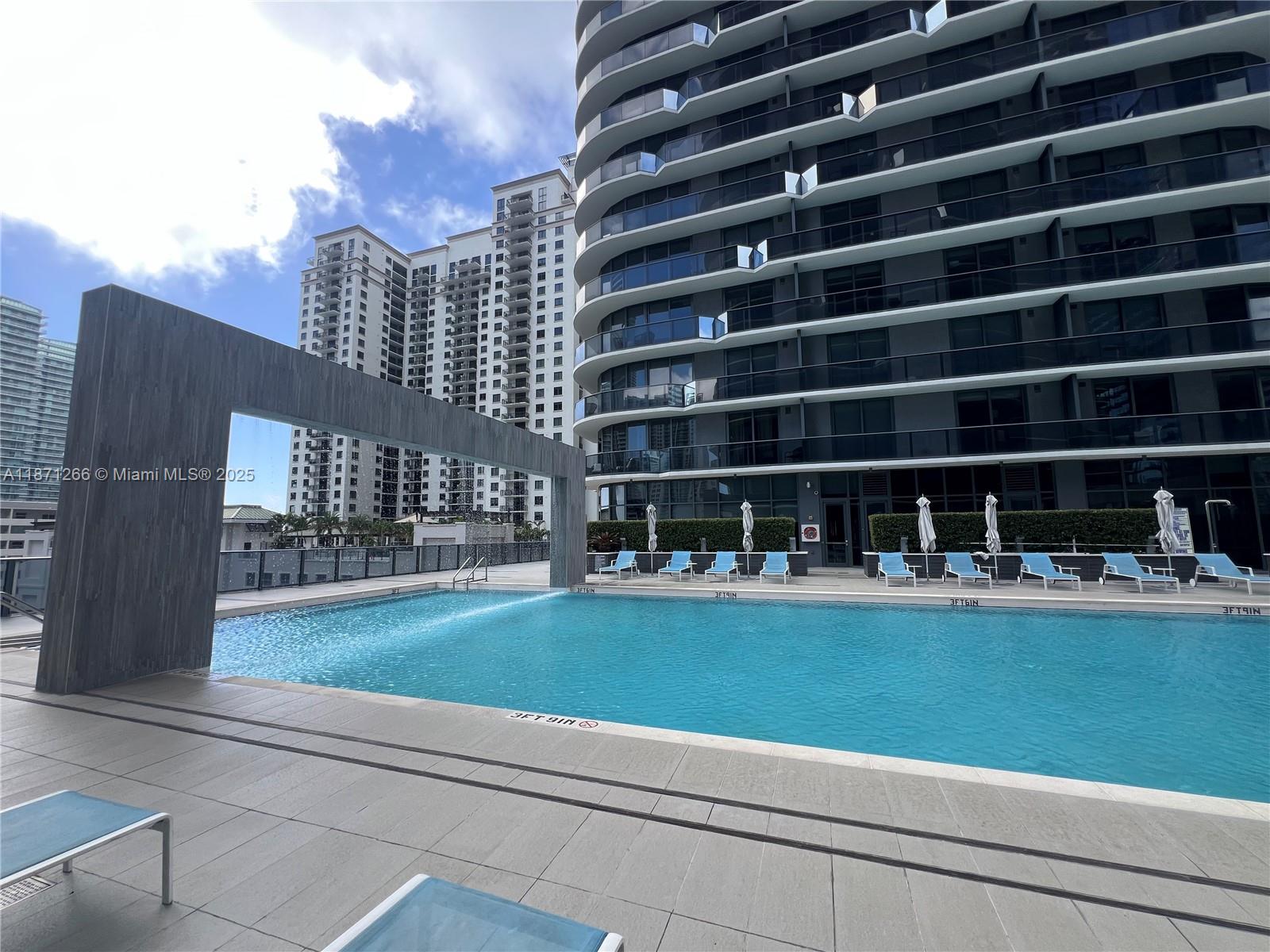 45 SW 9th St #4408, Miami FL 33130