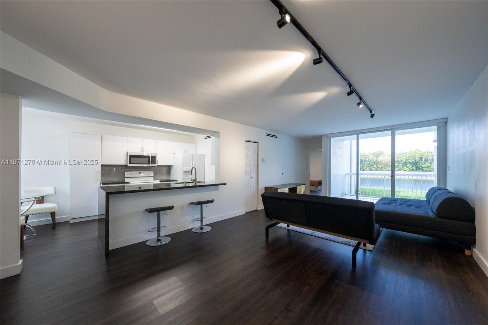 Property photo # 0
