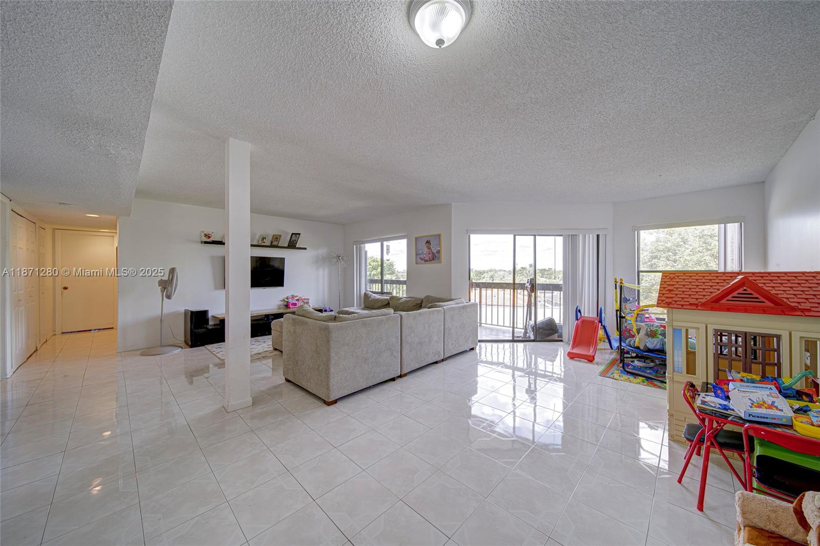 Property photo # 6