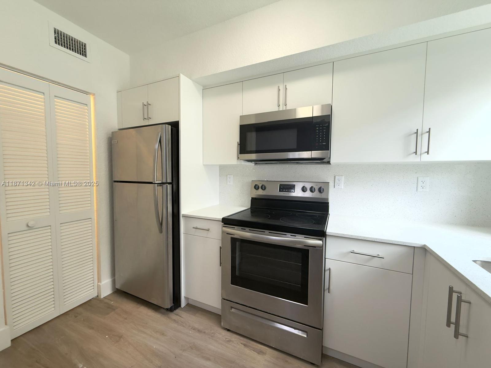Property photo # 2