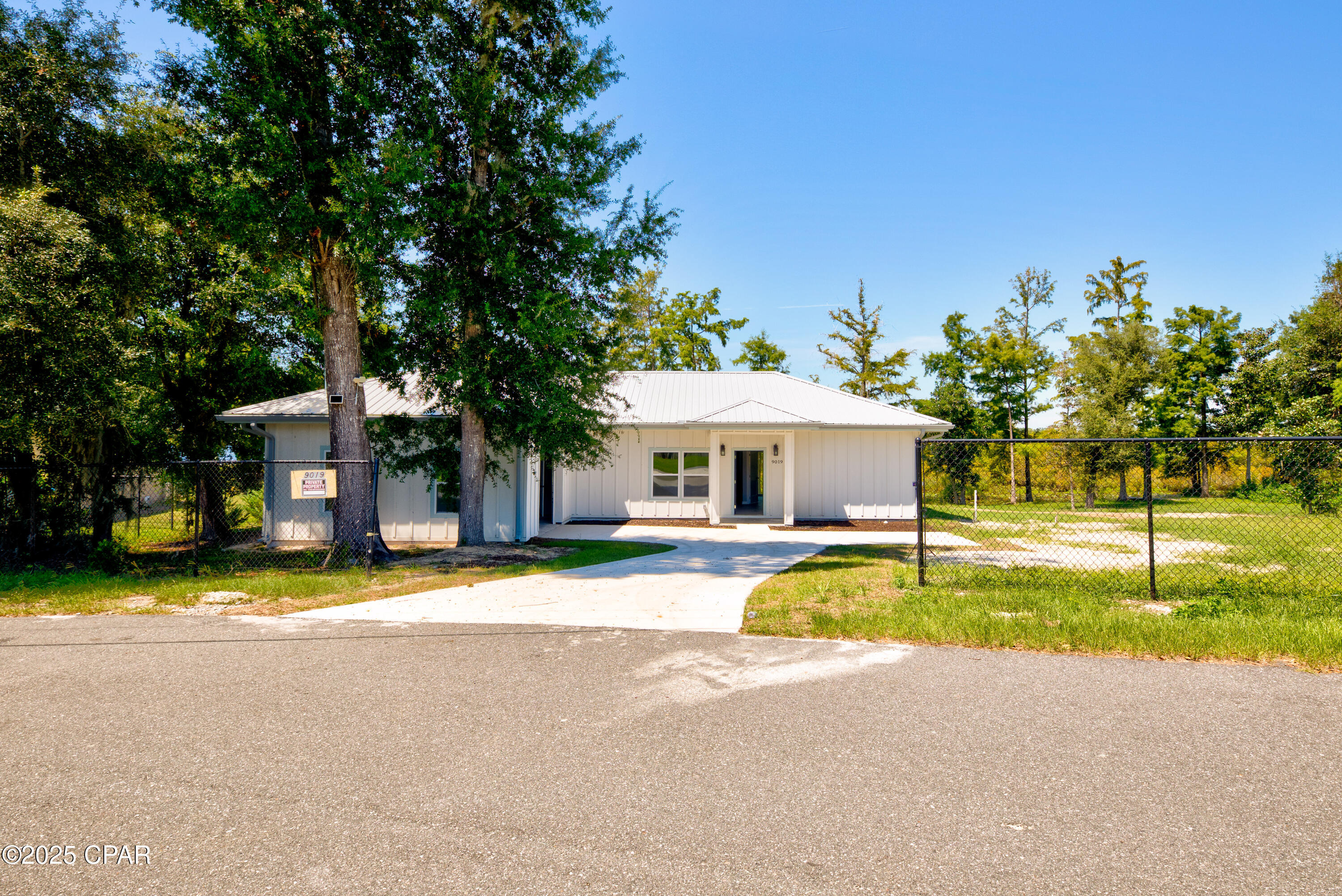 Image 3 For 9019 Pecan Avenue